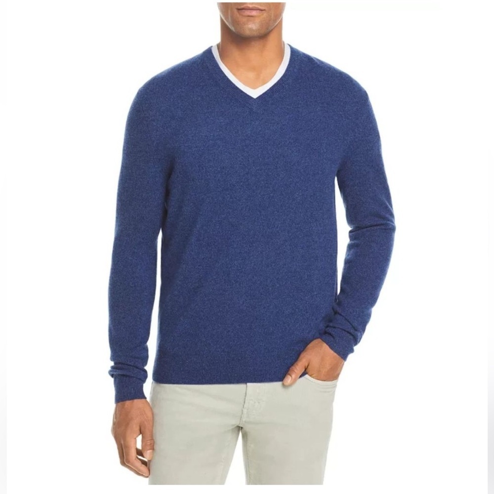 Bloomingdales The Men's Store 100% Cashmere V Neck Sweater Ocean Blue MED